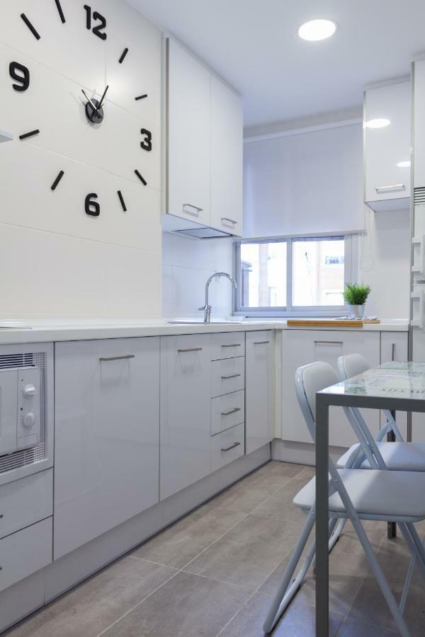 Apartamento Del Sueno Con Aire Acondicionado Logrono Luaran gambar